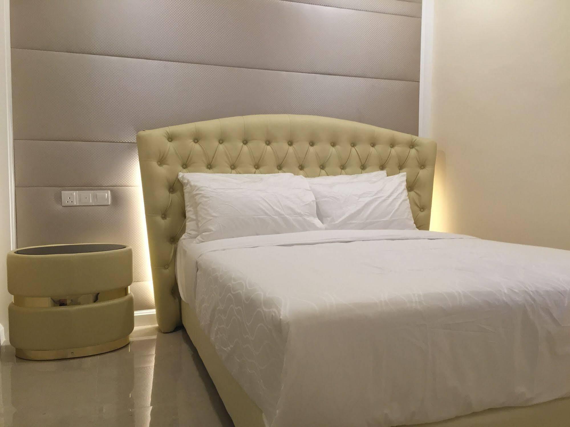 Ritzton Hotel Johor Bahru Exterior foto